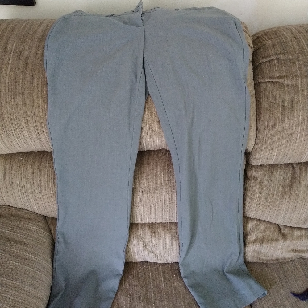 Maurice's light grey dress pants 5/6 R